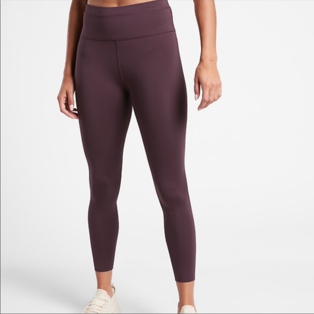 Athleta Accelerate 7/8 Tight